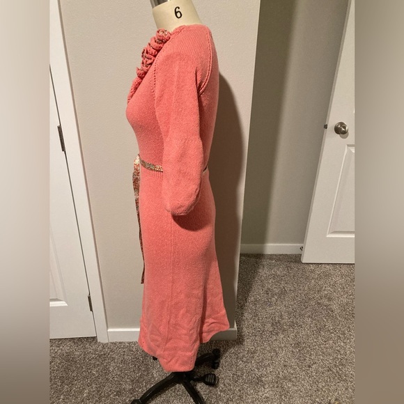 Rate, vintage coral knit Marc by Marc Jacobs sweater dress with crochet flowers. - Picture 3 of 5